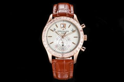 TW Factory Patek Philippe Nautilus Lady Swiss Replica Rose Gold Watch with Baguettes